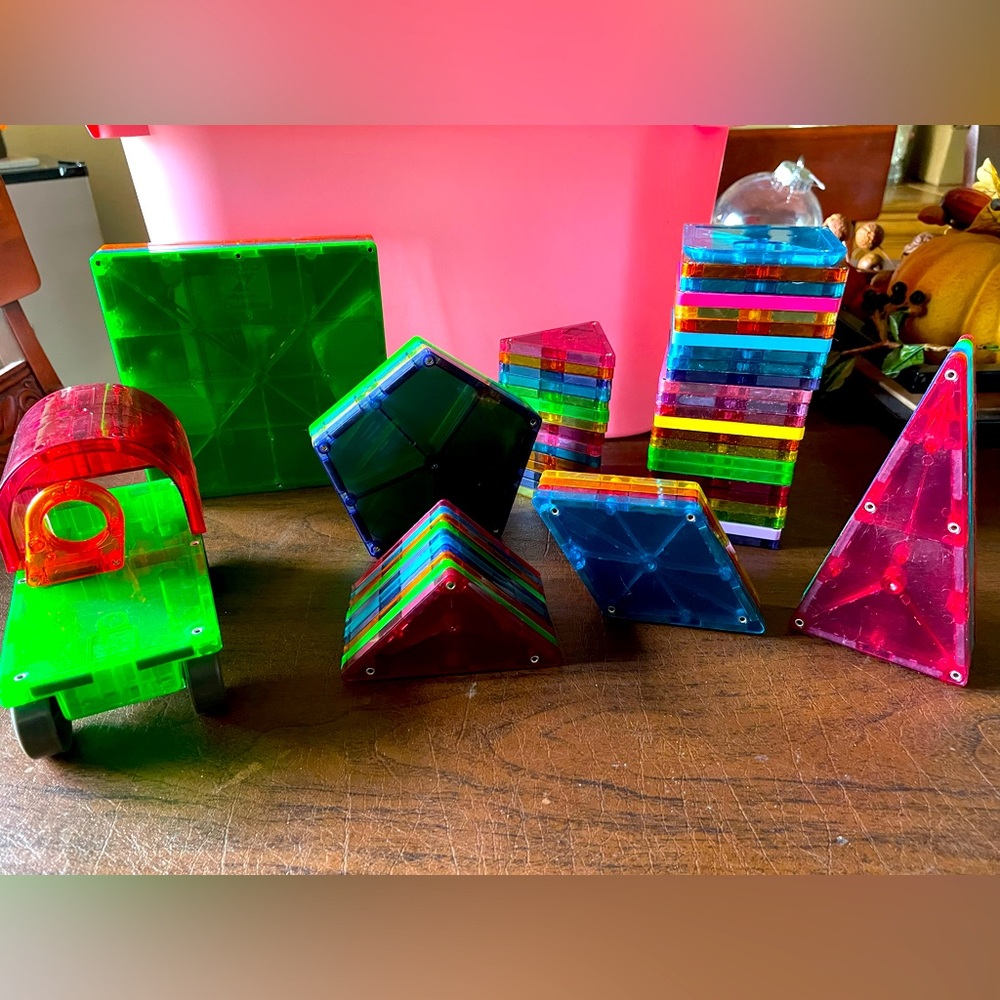 Magna Tiles 70 piece set